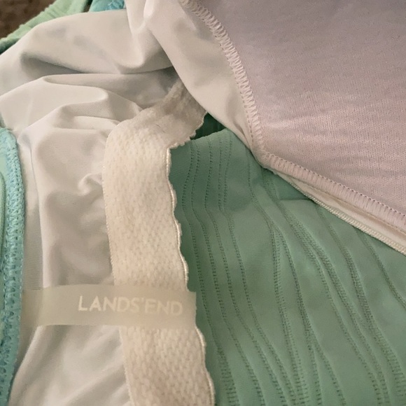 Lands’ End from Bloomingdale’s High waisted Padded flattering two piece. Lovely - Picture 10 of 15